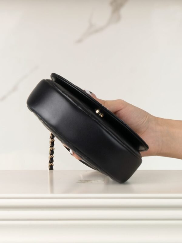【Pre Sale】25C Chain Handbag Lambskin14x16x6.5cm