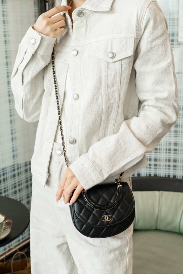 【Pre Sale】25C Chain Handbag Lambskin14x16x6.5cm