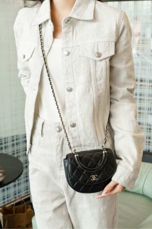 【Pre Sale】25C Chain Handbag Lambskin14x16x6.5cm
