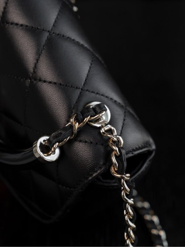 【Pre Sale】25C Chain Handbag Lambskin14x16x6.5cm